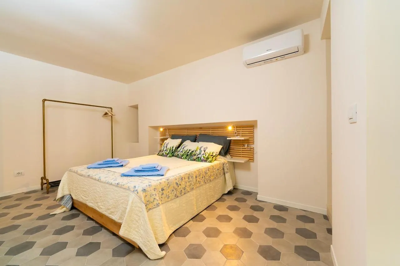 Apartment Ficupalas - Muscaredda Syracuse